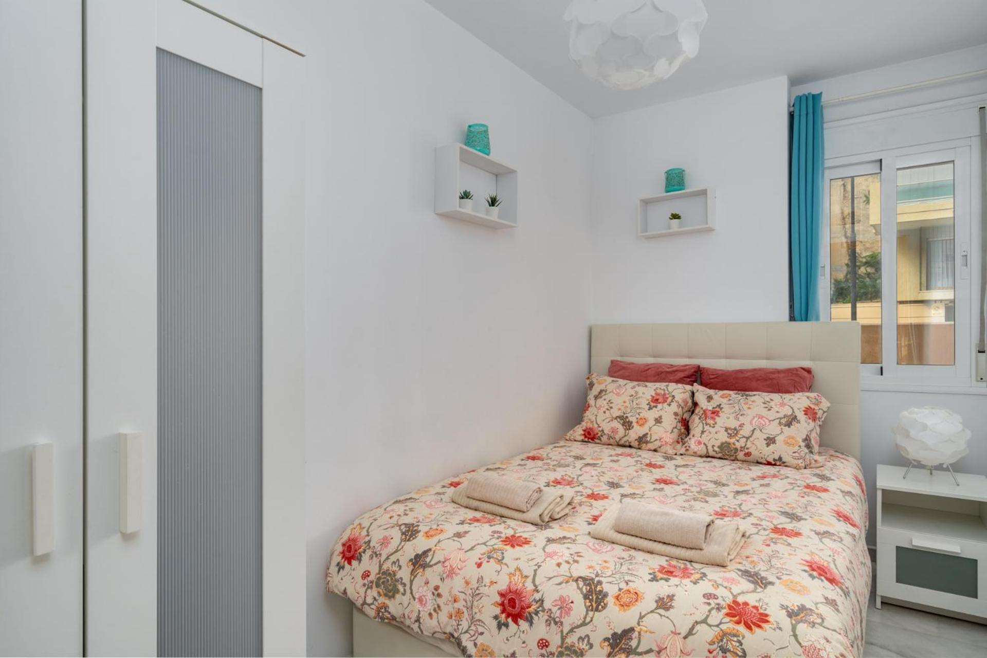 Nice Apartments 20 Meters From The Beach Фуeнхирола Екстериор снимка